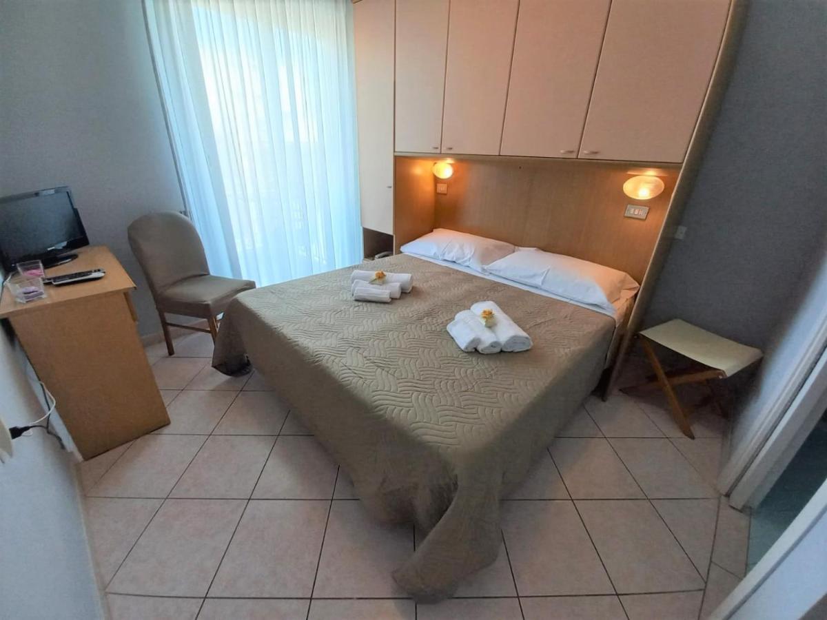 Hotel Venere Rimini Luaran gambar