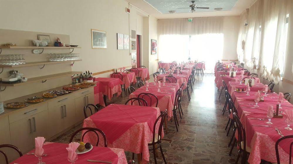 Hotel Venere Rimini Luaran gambar